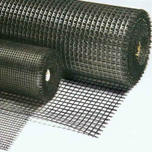 Geogrid roll